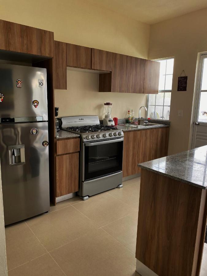 Cozy Family Vacation Home Near The Beach! Playa del Carmen Bagian luar foto